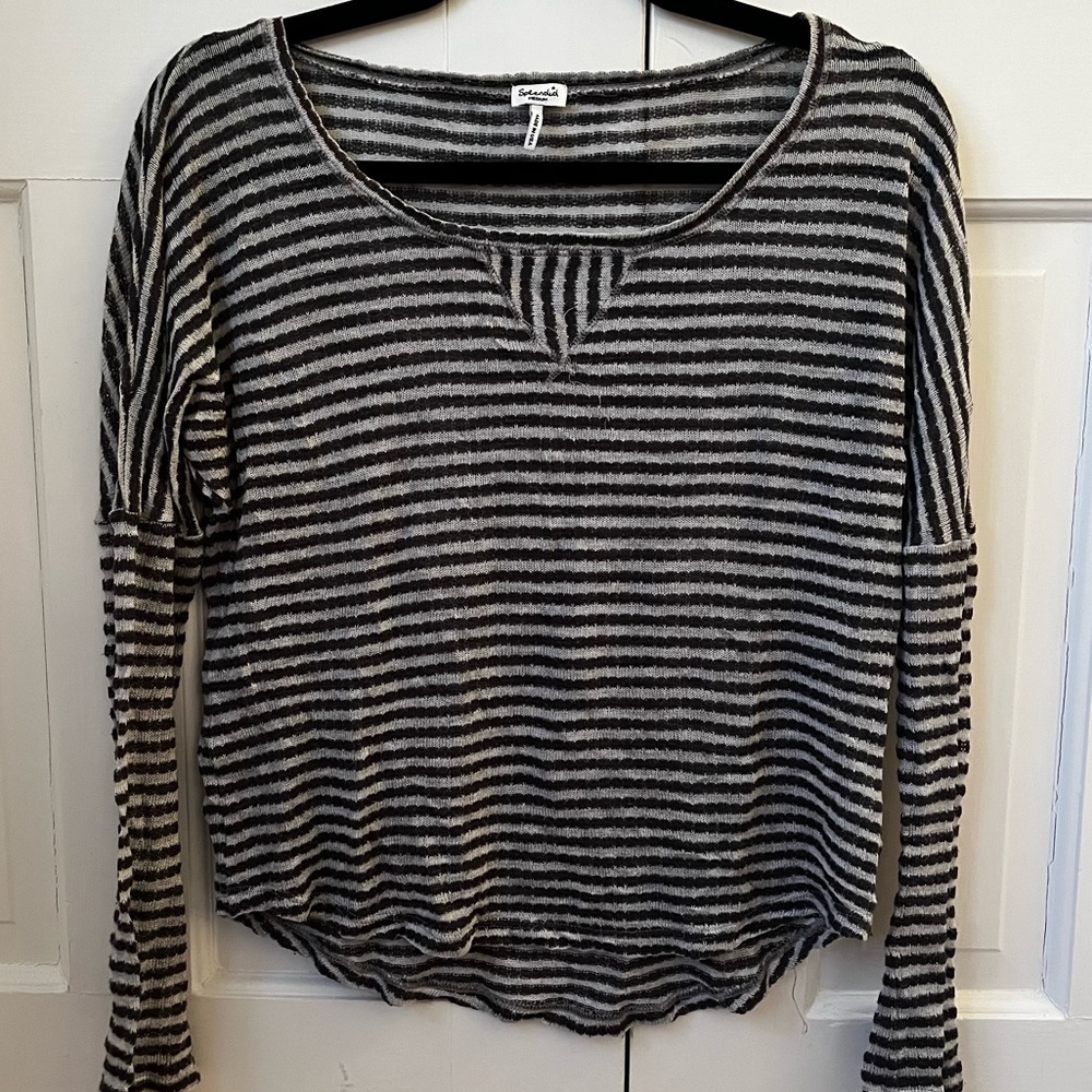 Splendid long sleeve gray and black striped shirt